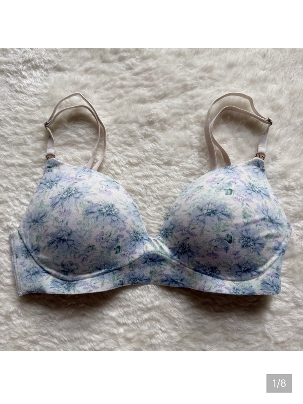 Victoria’s Secret Love Cloud Smooth Wireless Push-Up Plunge Bra